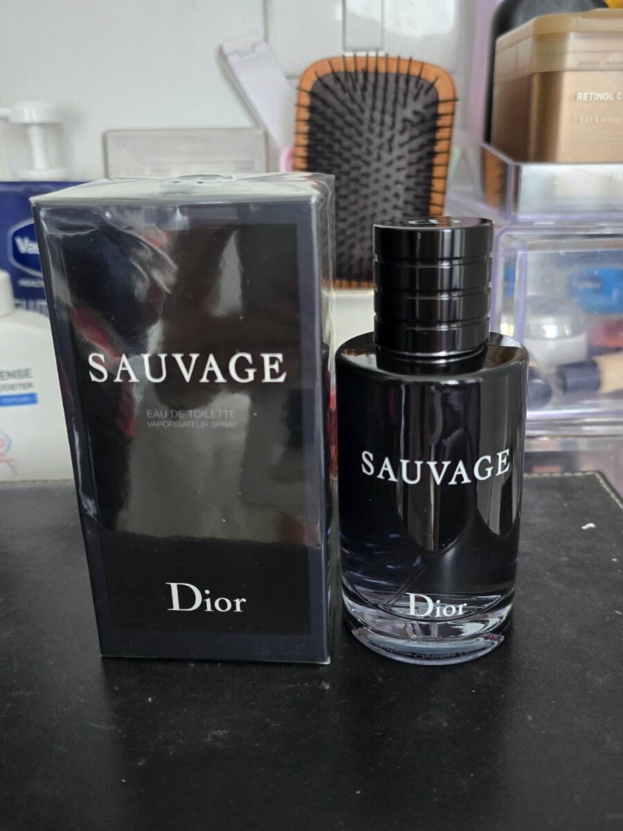 Dior SAUVAGE Eau de Toilette 60ml 正規品 Amazon.com : Christian Dior Sauvage Eau De Toilette Spray 2