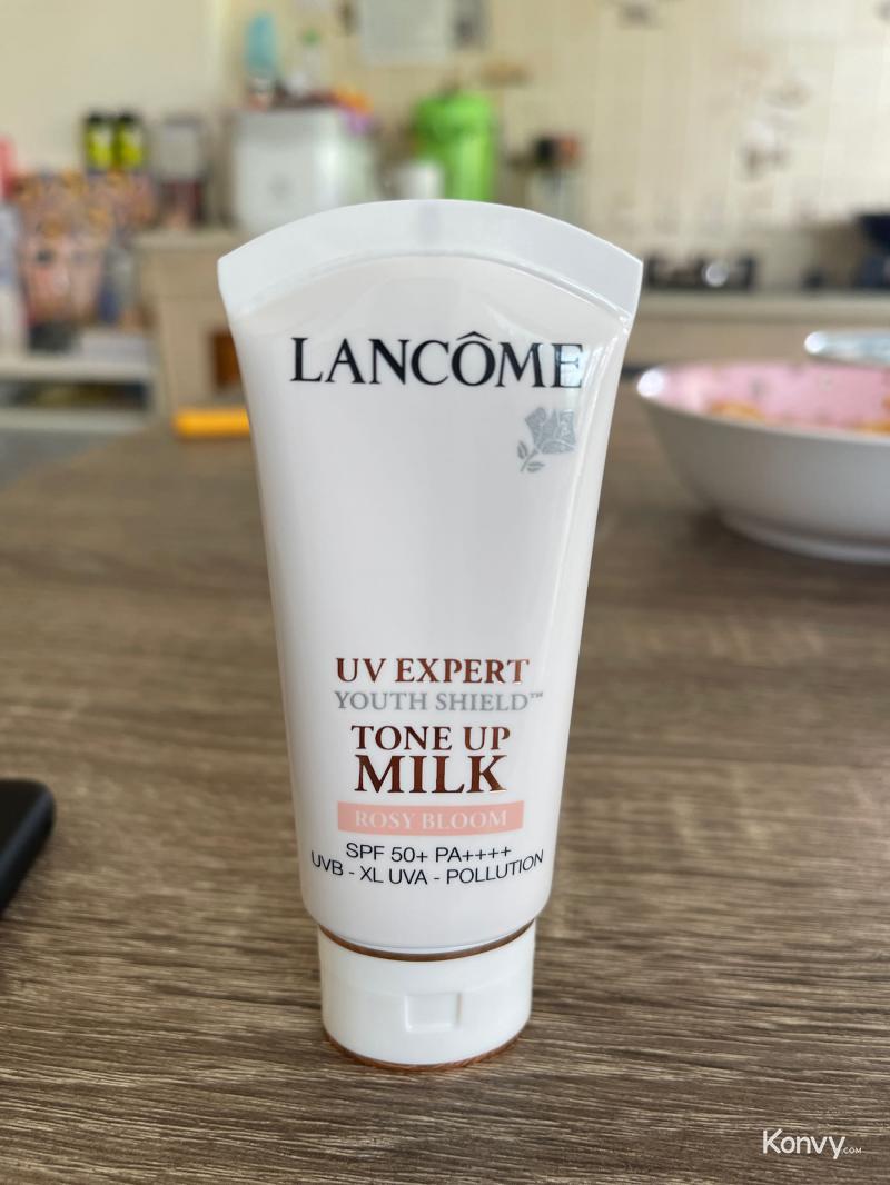 Lancome UV Expert Youth Shield Tone Up Milk Ultimate Multi