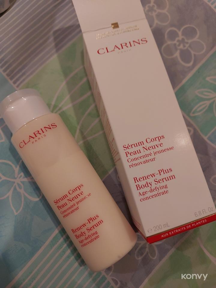 値下げ！CLARINS Renew-Plus Body Serum 200ml Renew-Plus Anti-Aging Resurfacing Body Serum | CLARINS®