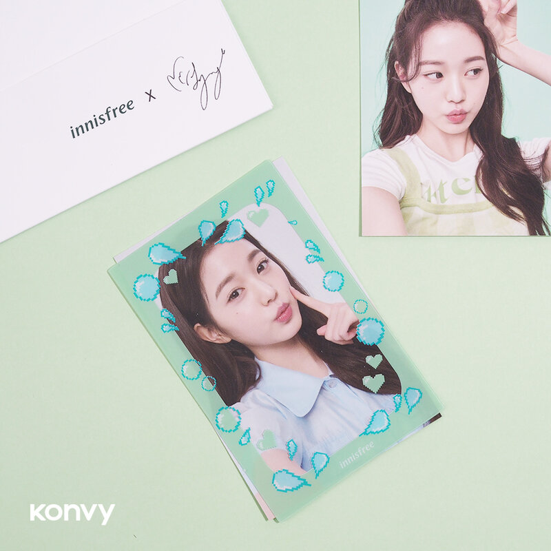 [Free Gift] Innisfree Exclusive Wonyoung Photo Card [Random]