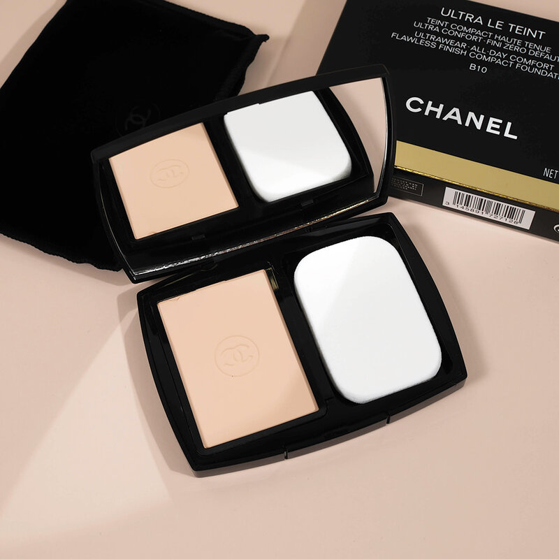Chanel  Le Teint Ultra Tenue Ultrawear Flawless Compact Foundation Matte Spf 15 13g #B10