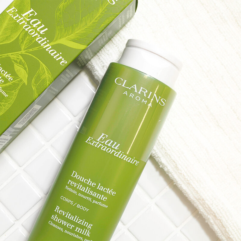 Clarins Eau Extraordinaire Revitalizing Shower Milk 200ml