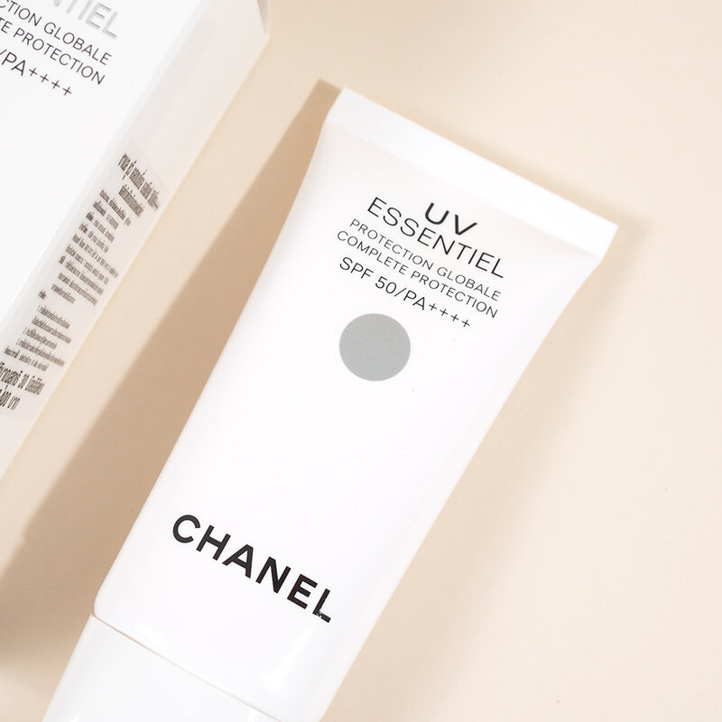 Chanel UV Essentiel Multi-Protection Daily Defender UV Pollution SPF50+/PA+++ 30ml