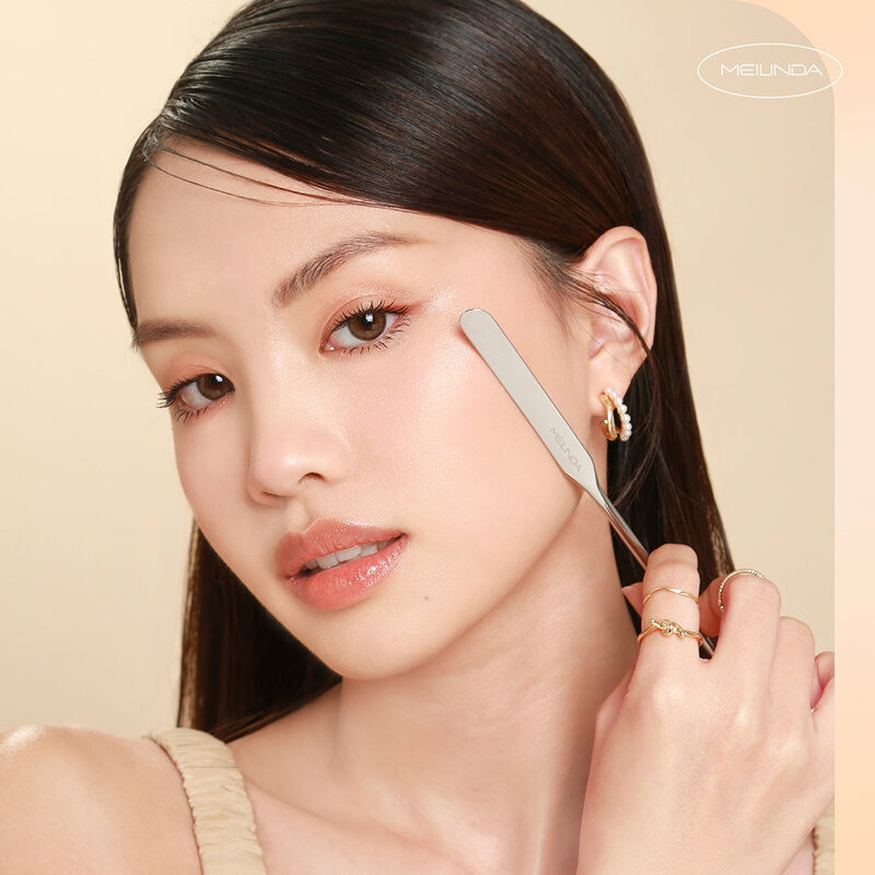 Mei Linda Base Makeup Spatula 1pc