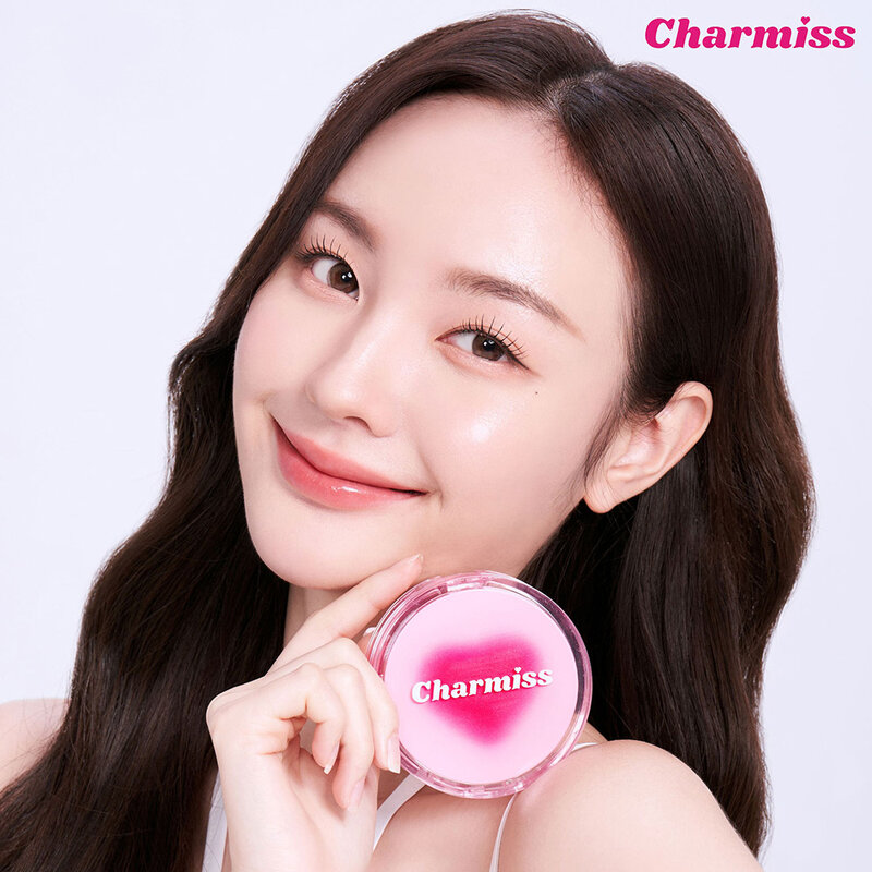 Charmiss Charming Glow Airy Cushion SPF50+ PA++++ 13g #01 Ivory