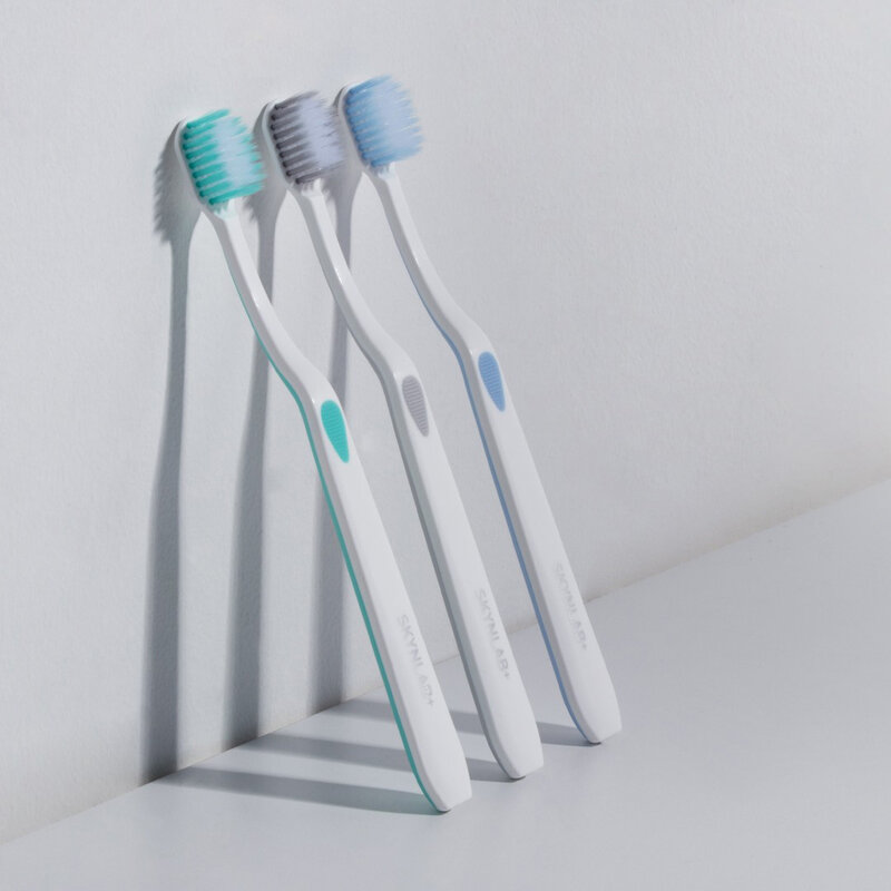 Skynlab Ergo Premium Toothbrush Buy 1 Get 1 Pc [Mixed Color]