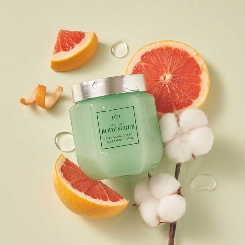 Plu Perfumed Fruity Body Scrub Green Mong Cotton 500g