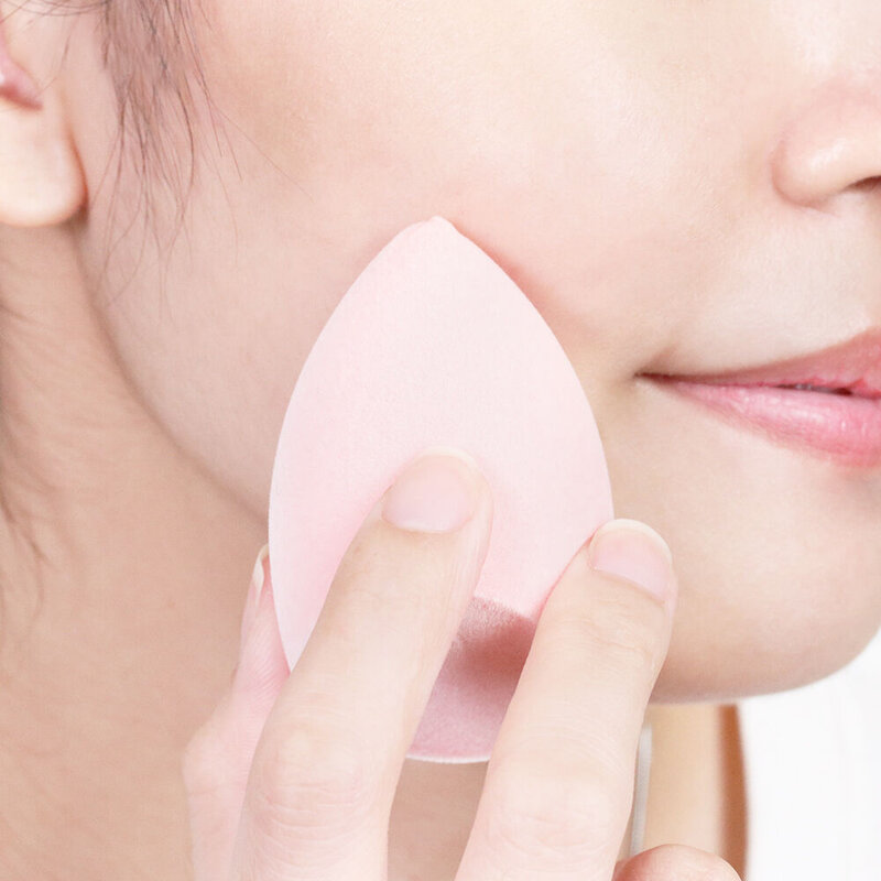 Real Techniques Miracle Powder Sponge 1pc
