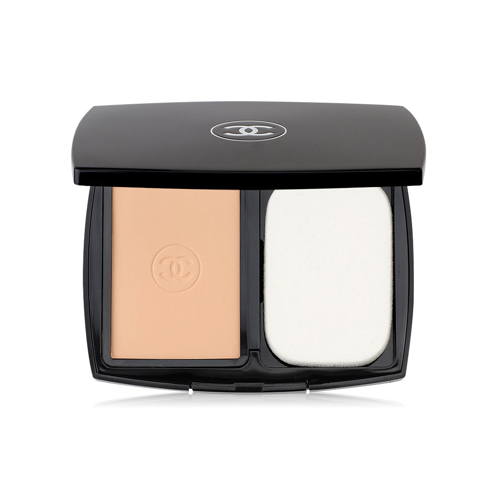 Chanel  Le Teint Ultra Tenue Ultrawear Flawless Compact Foundation Matte Spf 15 13g #B20