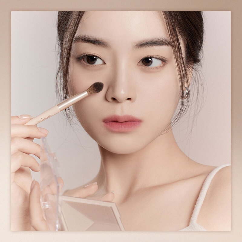 Dasique V Cut Blending Shading 13g #02 Cool Blending