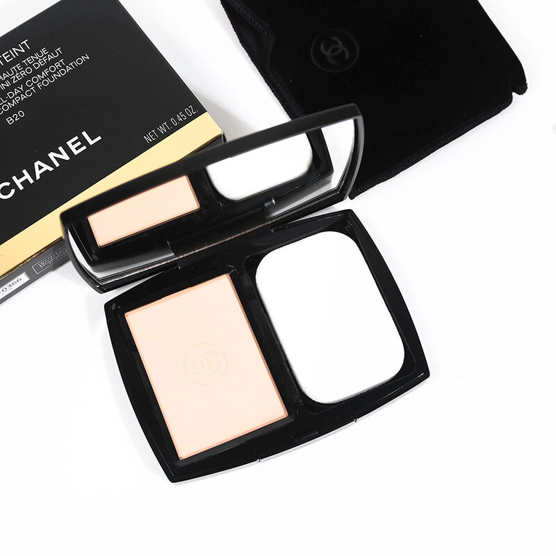 Chanel  Le Teint Ultra Tenue Ultrawear Flawless Compact Foundation Matte Spf 15 13g #B20