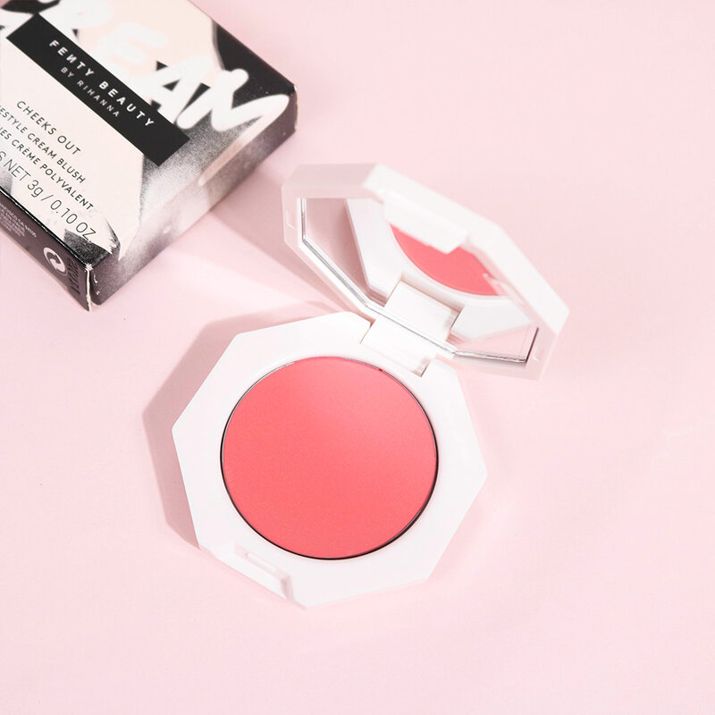 Fenty Beauty Cheeks Out Freestyle Cream Blush 3g #02 Petal Poppin ( สินค้าหมดอายุ : 2025.09.01 ) 
