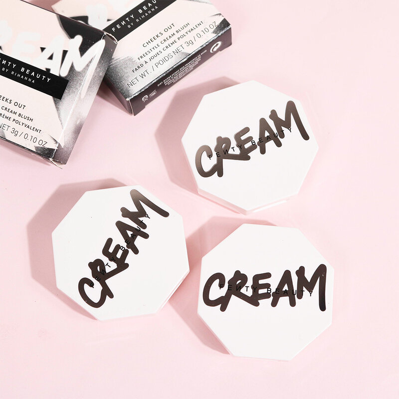 Fenty Beauty Cheeks Out Freestyle Cream Blush 3g #02 Petal Poppin ( สินค้าหมดอายุ : 2025.09.01 ) 