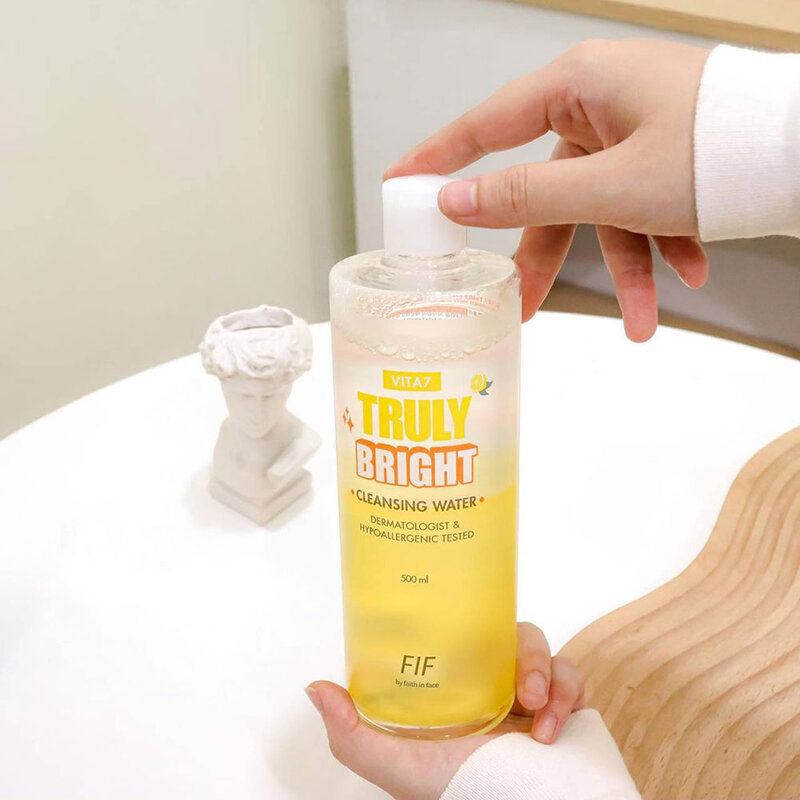 Faith in Face Vita7 Truly Bright Cleansing Water 500ml