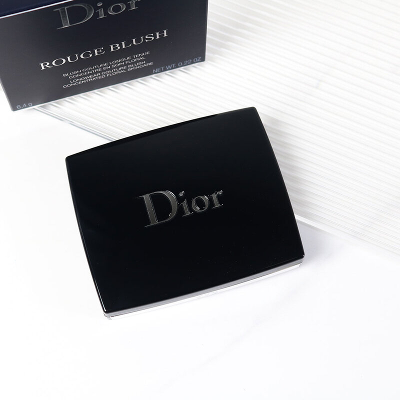 Dior Forever Rouge Blush 6g #959 Charnelle-Satin ( สินค้าหมดอายุ : 2026.04.01 ) 