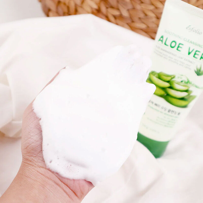 Esfolio Aloe Vera Soothing Cleansing Foam 150g