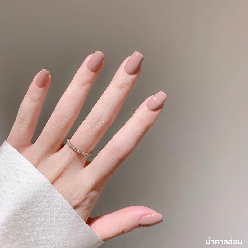 Rada Nail Gel Effect Nail Polish 11ml #Light Brown