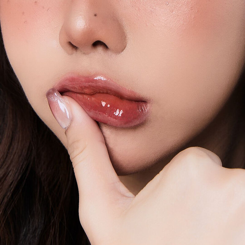 beWiLD Click Kiss Melting Lip 2.5g #02 Peony Lush