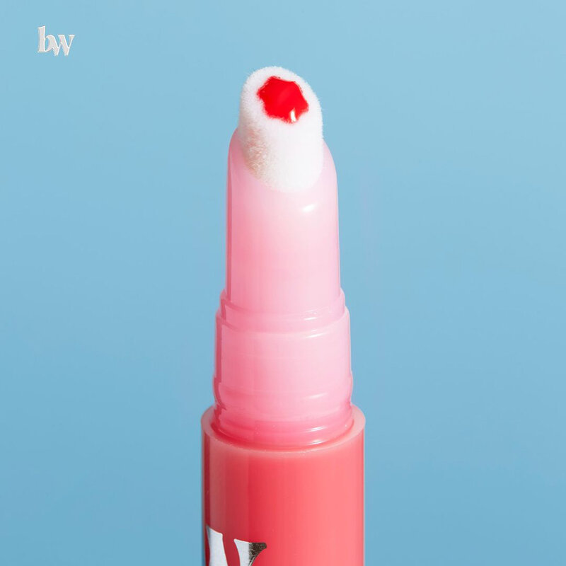 beWiLD Click Kiss Melting Lip 2.5g #01 Lily Lush