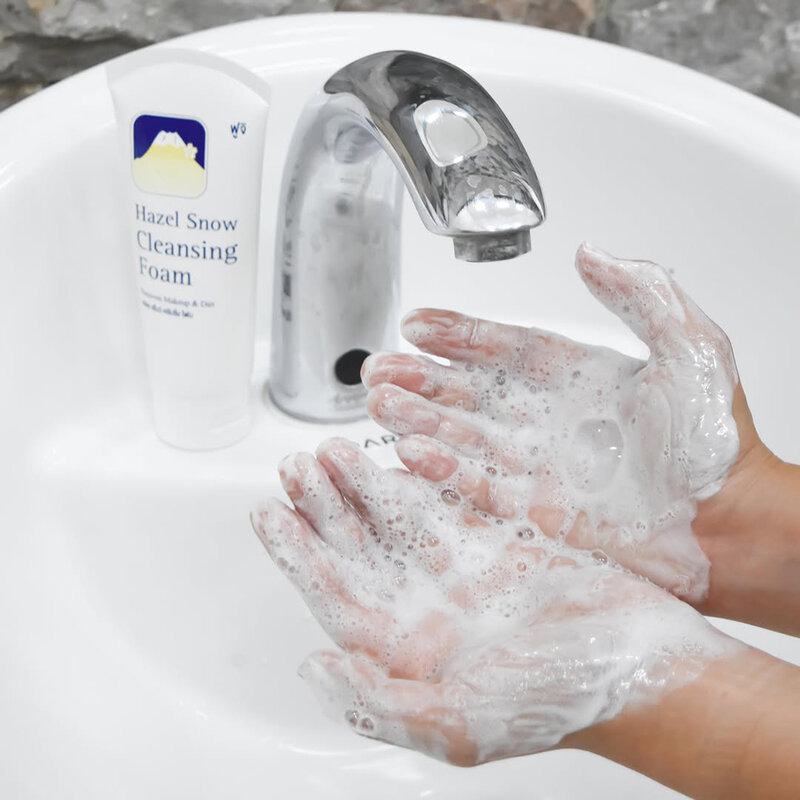 Fuji Cream Hazel Snow Cleansing Foam 68g