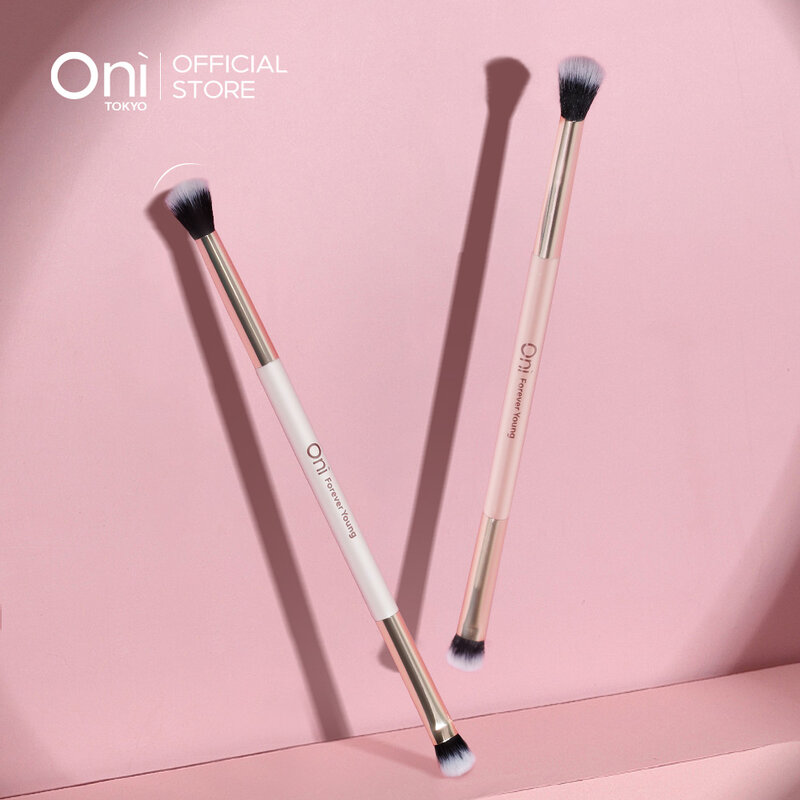 Oni Double Ended Eyeshadow Brush #Snowflake White