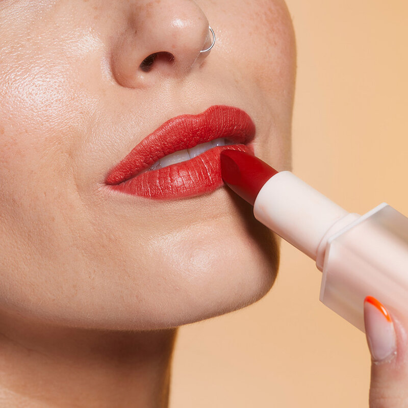 Makeup Revolution Lip Allure Soft Satin 3.2g #CEO Brick Red