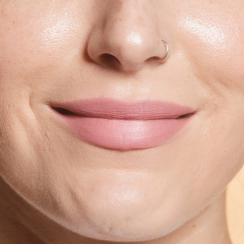 Makeup Revolution Lip Allure Soft Satin 3.2g #Queen Pink