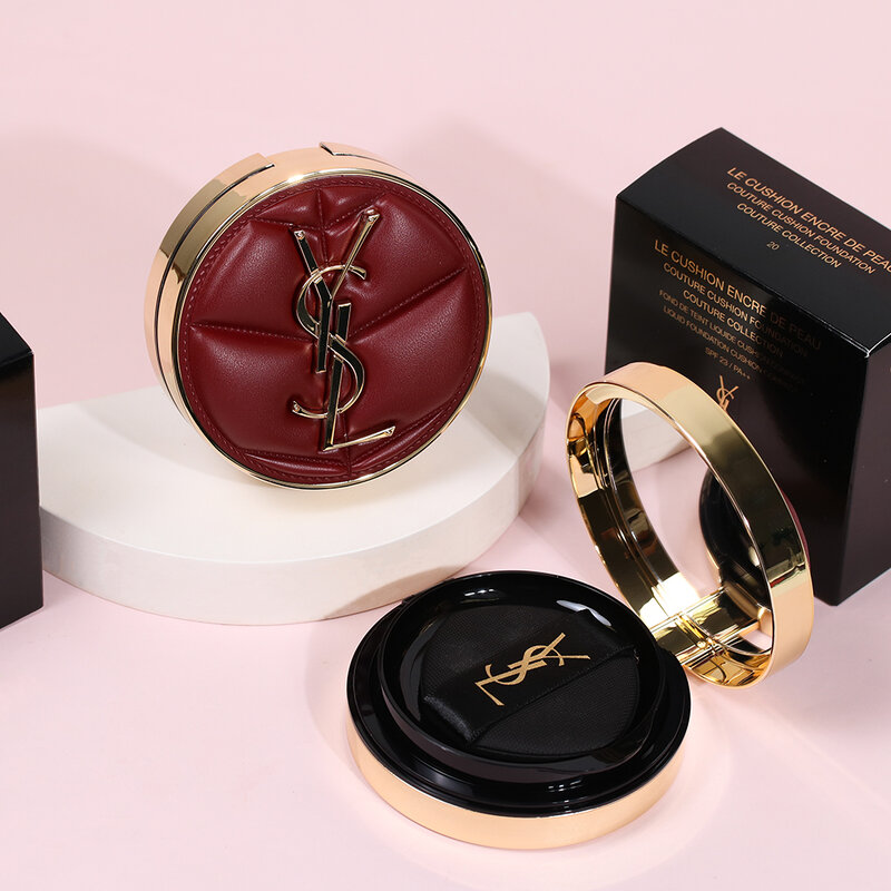 ⚫︎CHANEL LE BLANC COMPACT B30＊新品同様⚫︎ ⚫︎CHANEL LE BLANC COMPACT B30＊新品同様⚫︎