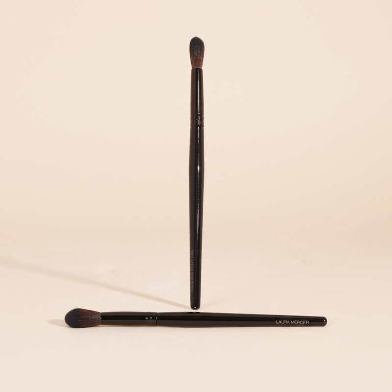 Laura Mercier Finishing Pony Tail Brush 1pc