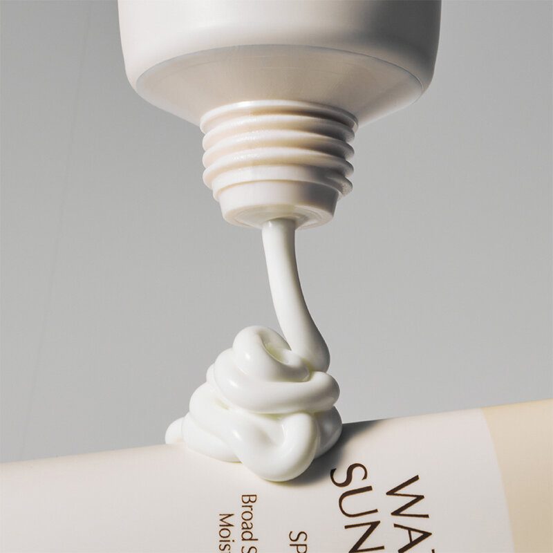 SUPERMOM L Waterfull Sun Essence SPF 50+PA++++ 50ml