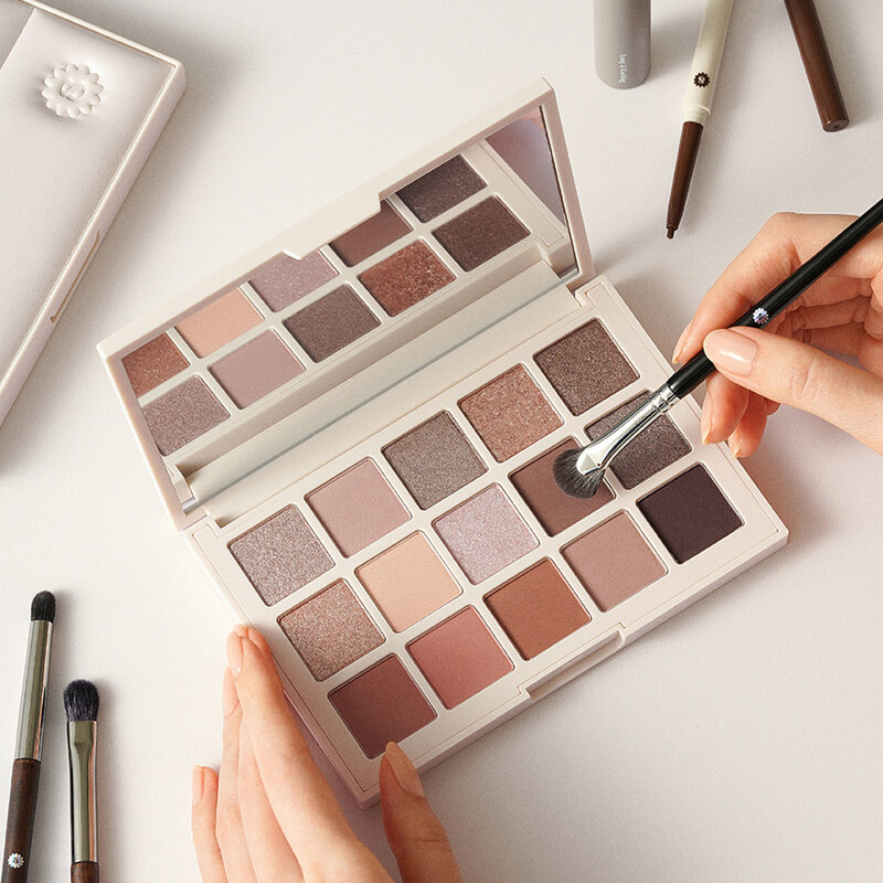 SUPERMOM Naked Glow Eyeshadow Palette 22.5g